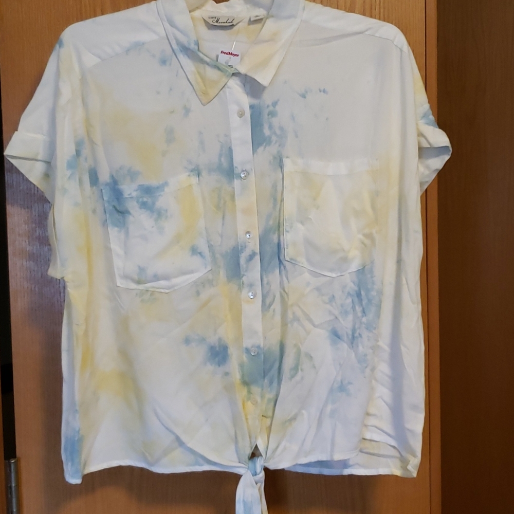 NWT 100% rayon blouse